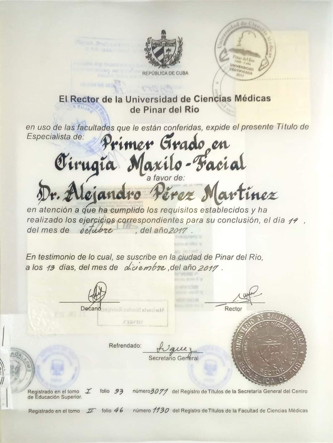 Titulo de Especialista en Cirugia Maxilofacial